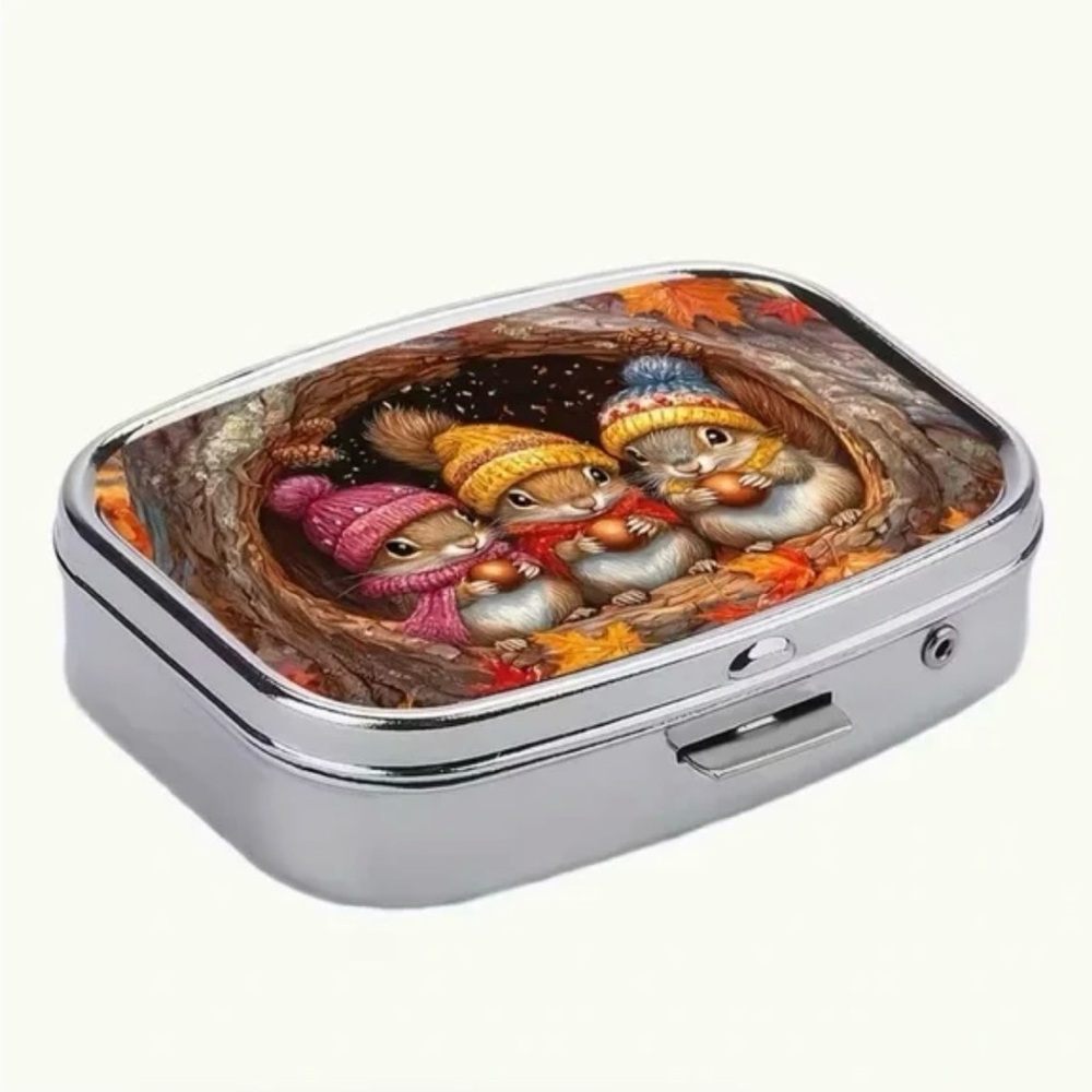 Squirrel Nature Inspired Pill Organizer 2-Compartment Compact Pill Case New - Picture 3 of 8